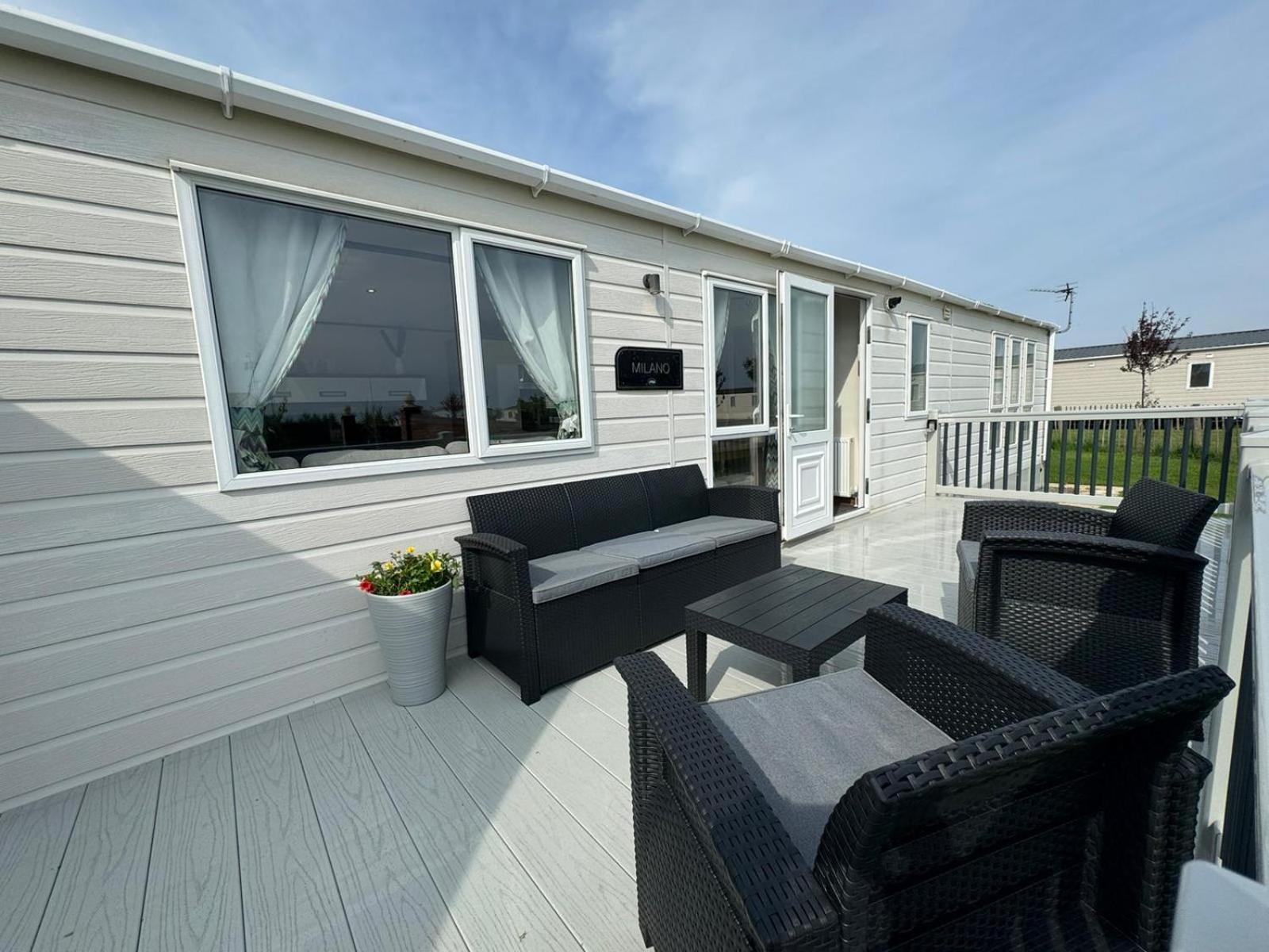 Golden Anchor - The Milano - Coastal Caravan Breaks Chapel Saint Leonards Eksteriør billede